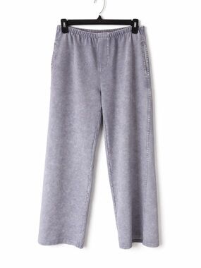 Vanilla Star Woman’s Cozy Relaxed Wide-Leg Pants in Light Gray-stretchy